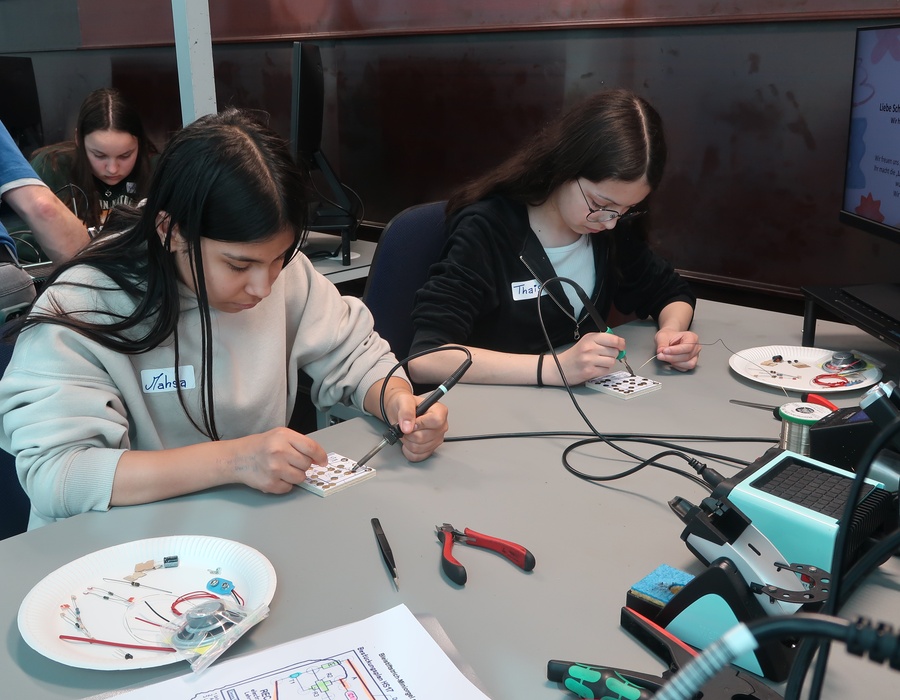 Girls-Day bei Graf Elektronik