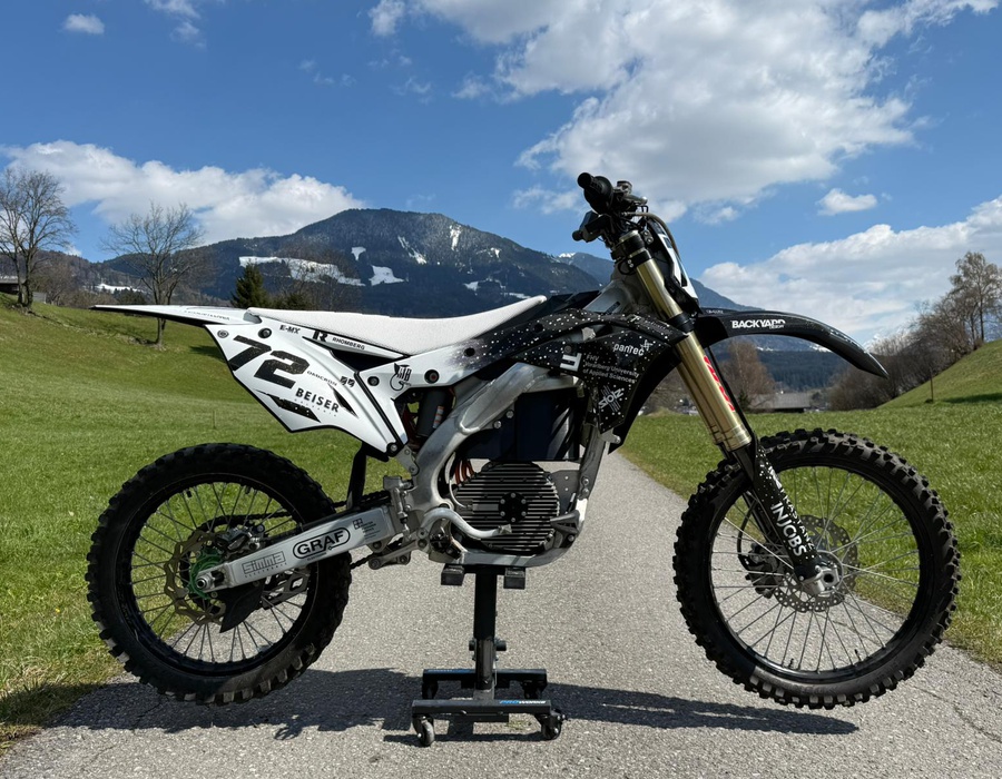Graf Elektronik unterstützt HTL-Diplomarbeit "Elektro-Motocross" 🏍️⚡